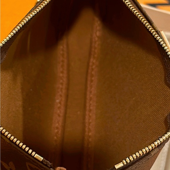 💯% Authentic Louis Vuitton Pochette✨ - Picture 12 of 16